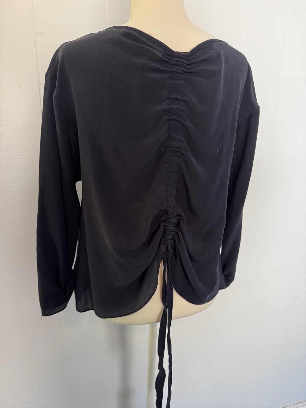 Bailey 44 Black Ruched-Back Long Sleeve Top